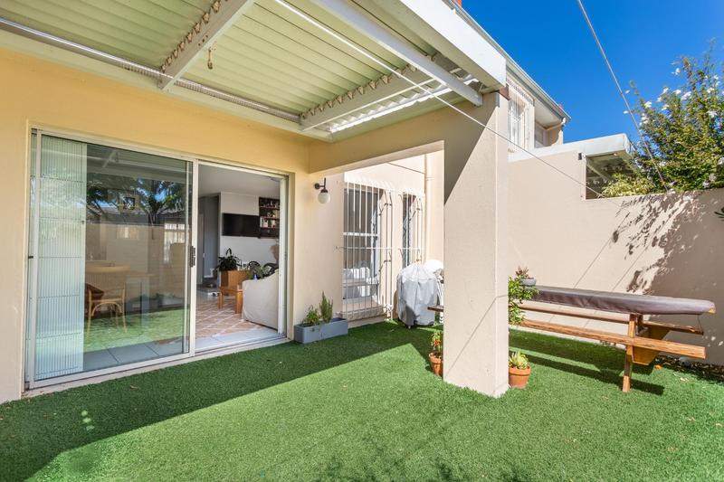 To Let 4 Bedroom Property for Rent in Pinelands Western Cape